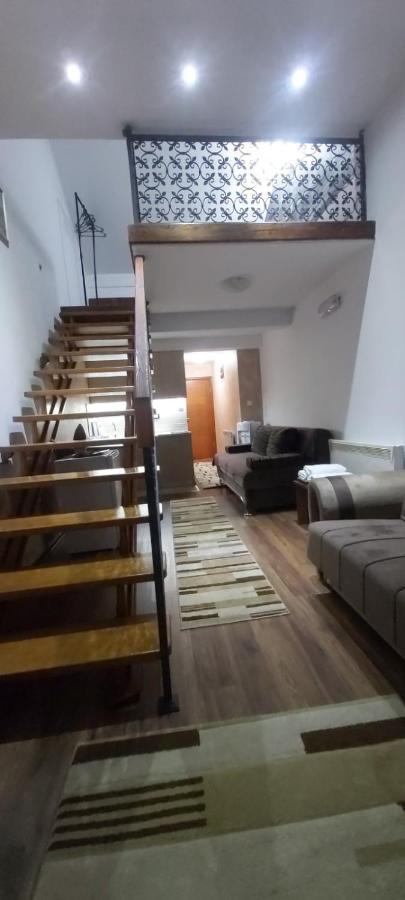 Apartmani Mia Vuksanovic Cetinje Buitenkant foto