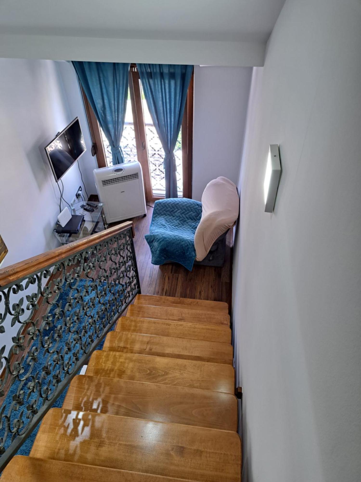 Apartmani Mia Vuksanovic Cetinje Kamer foto
