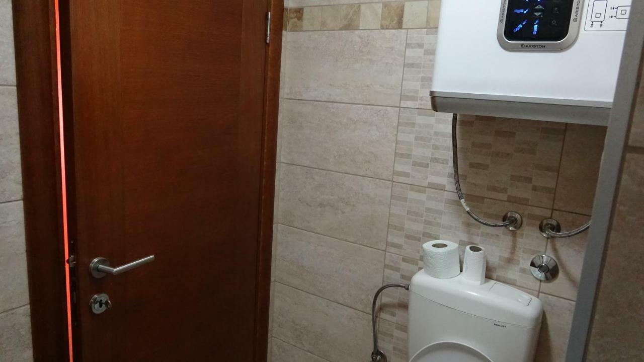 Apartmani Mia Vuksanovic Cetinje Buitenkant foto
