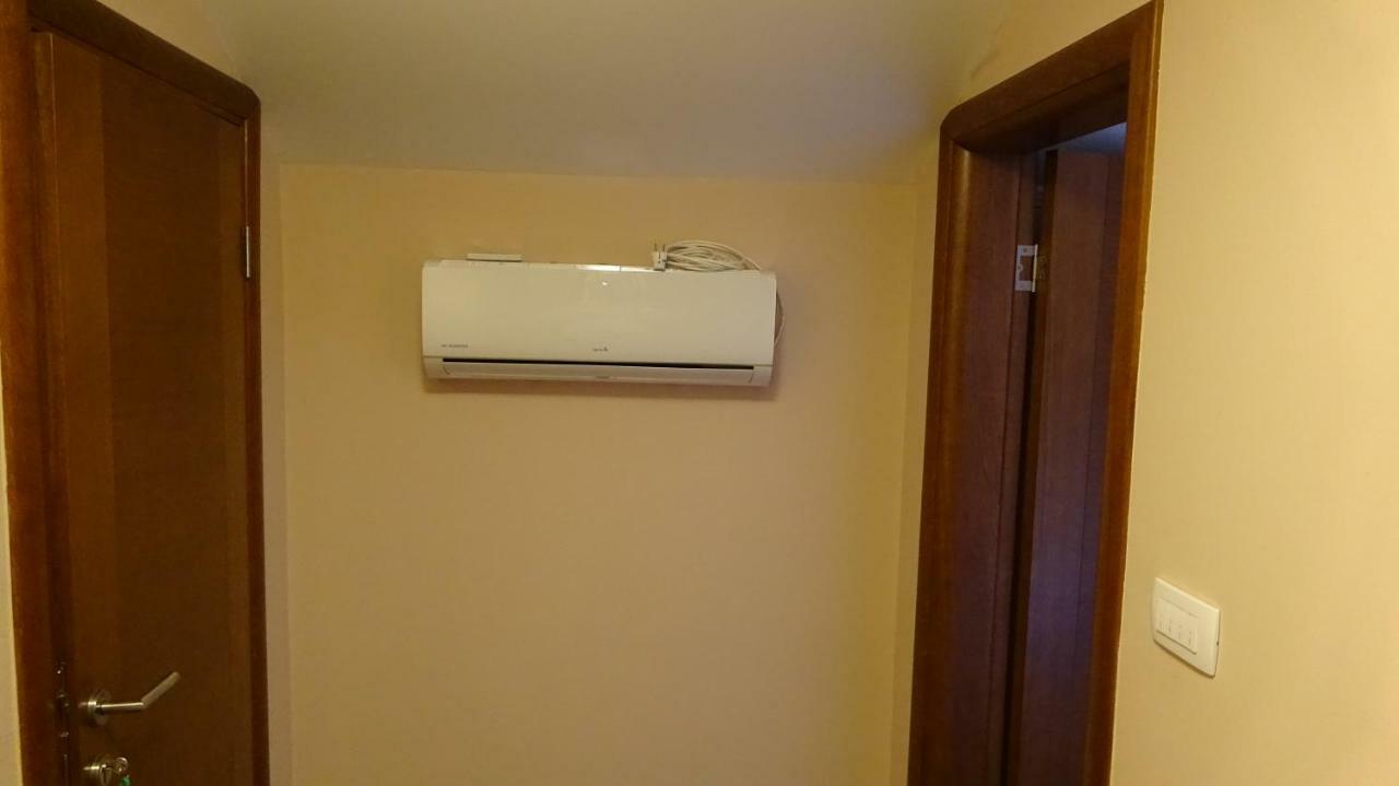 Apartmani Mia Vuksanovic Cetinje Buitenkant foto